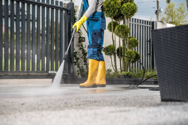 Best Garage Pressure Washing  in Tamiami, FL